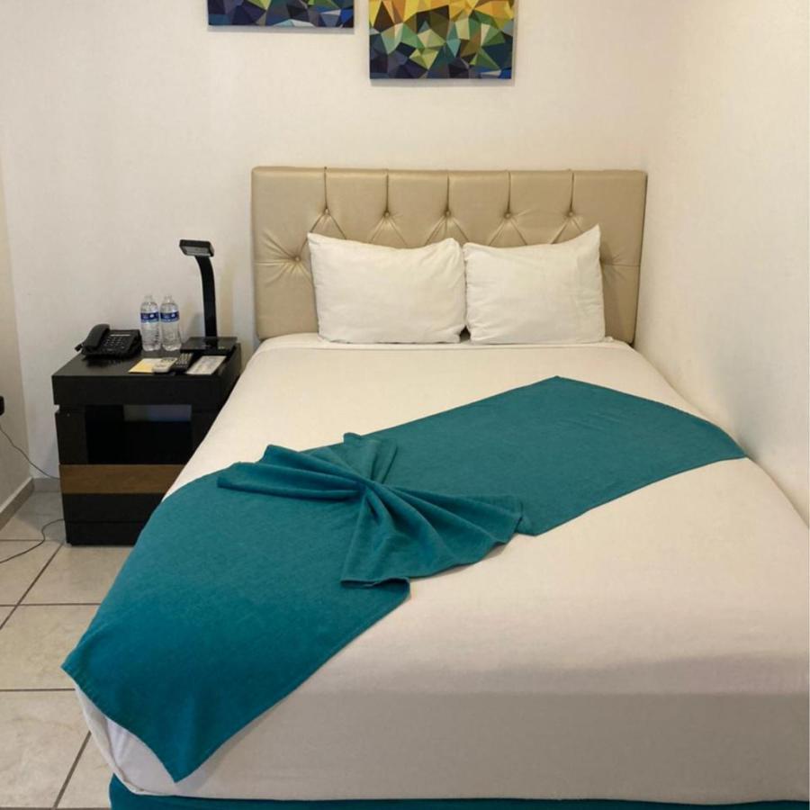 Container Inn Hotel Aeropuerto Puerto Vallarta Luaran gambar